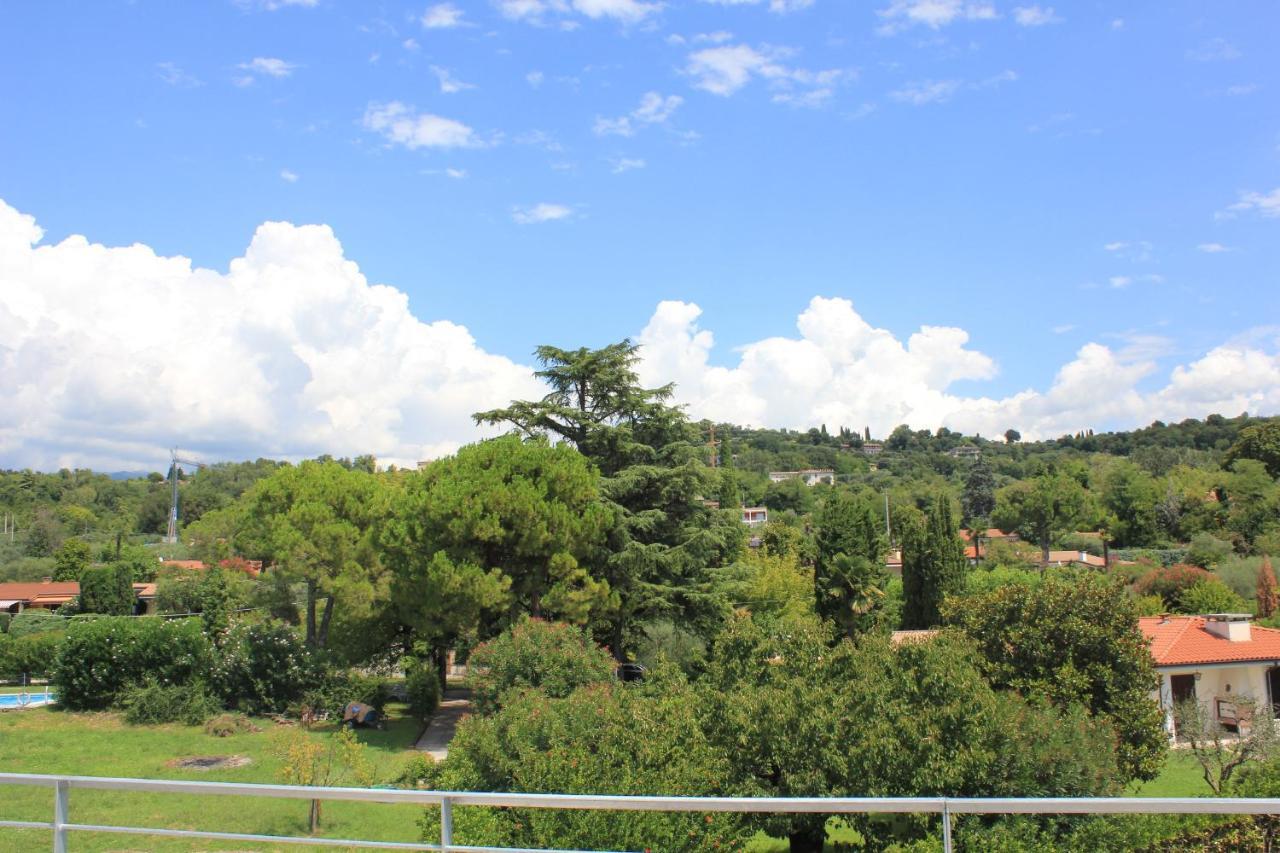 Villa Paradiso Del Garda Vista-Verde Bardolino Exterior photo